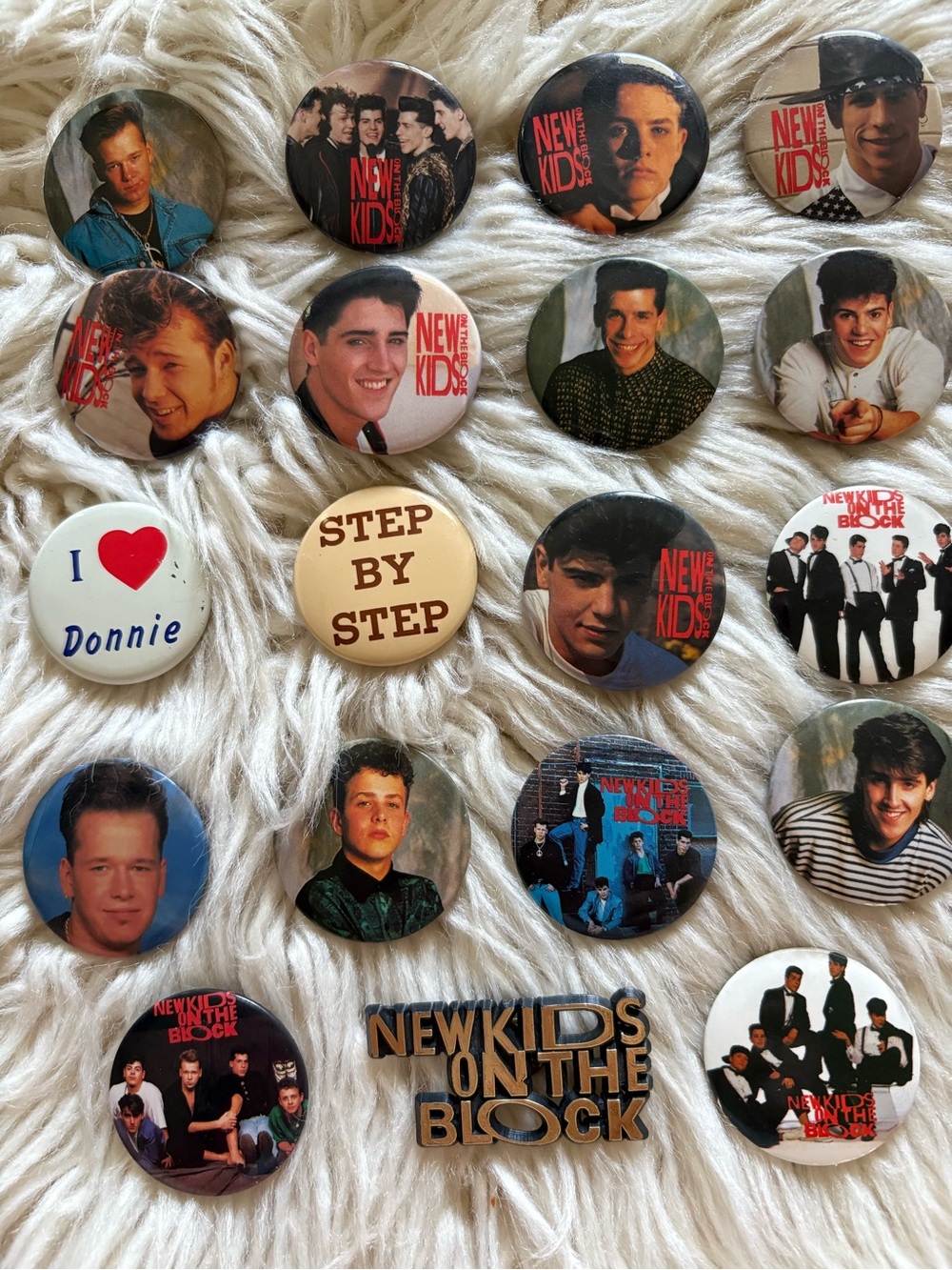 19 Vintage New Kids On The Block Tour Pins 80s 90’s Jordan Joey Jon Donnie Danny